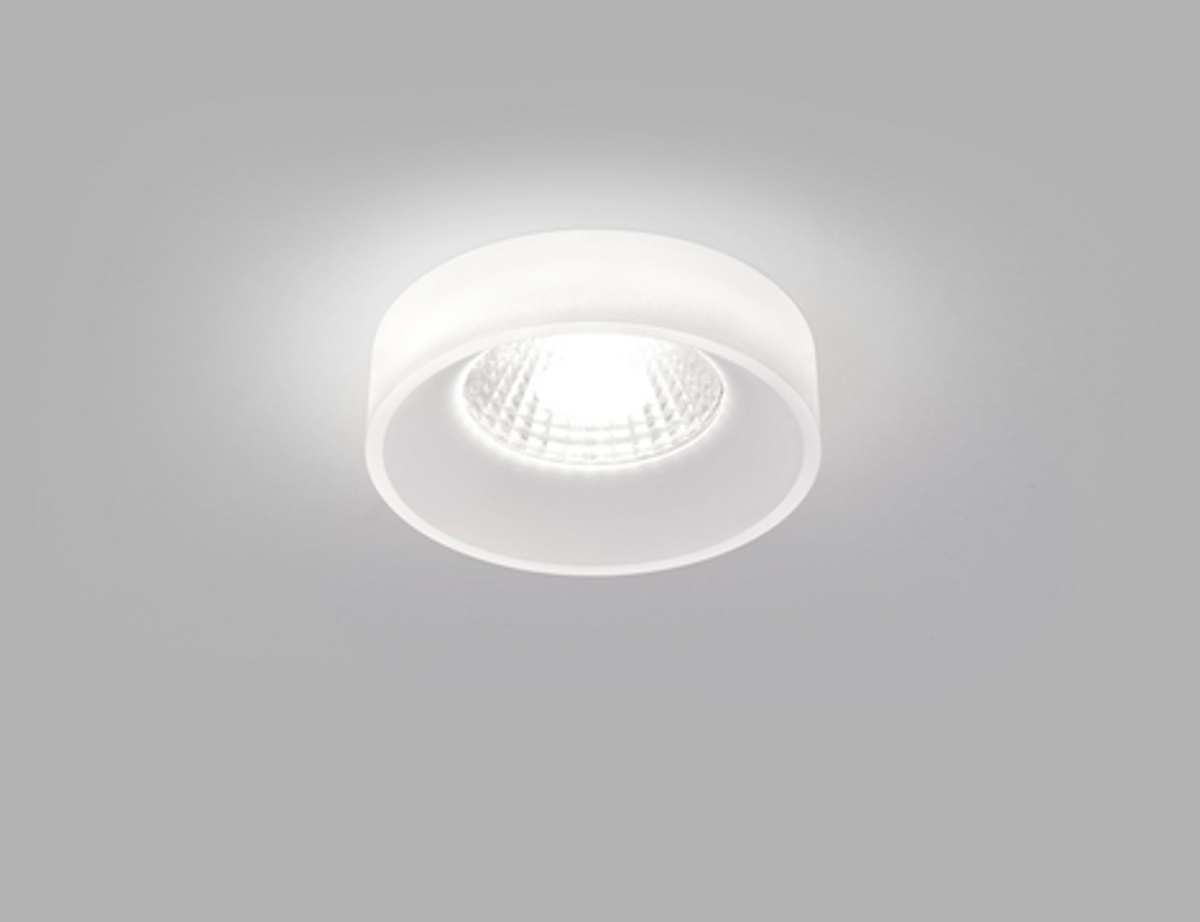 IVA Deckeneinbauleuchte 5W warmweiß 80mm, IP44, DA-Ø 65mm, warmweiß