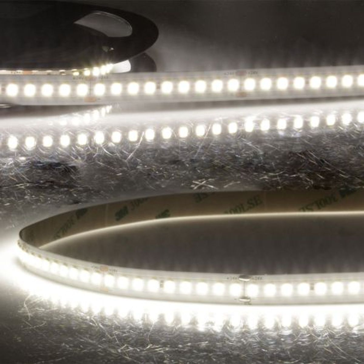 ISOLED LED Stripe 5m HEQ 200lm/W, 24V, 6W/m, IP20, einfarbig, hocheffizient